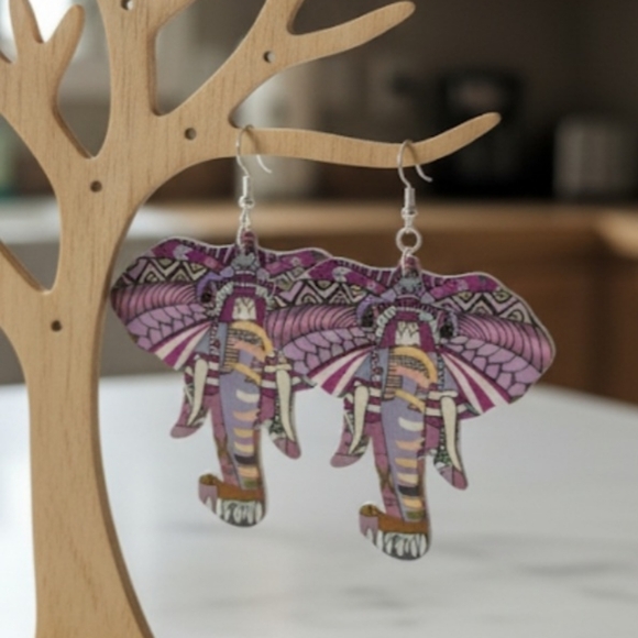 Long Wooden Elephant Earrings, Jungle Style Animal Earrings. 7 cm. - Picture 3 of 7